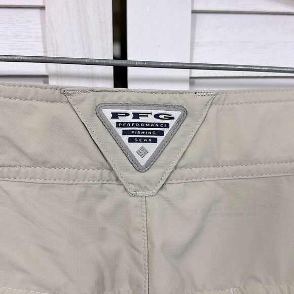 Columbia PFG Capri Pants Size 10 Beige Palm Peak Inseam 21 in - Picture 9 of 15